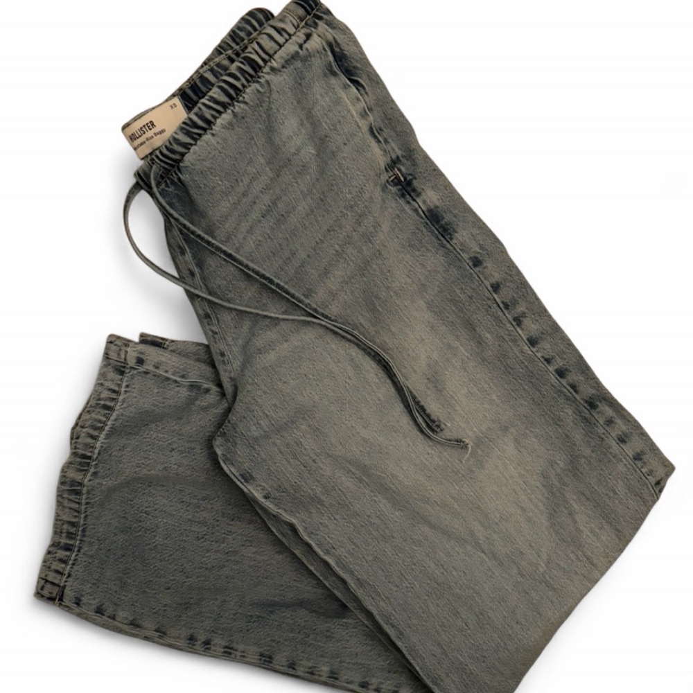 Hollister Woman’s Washed Gray Relaxed Drawstring Jeans